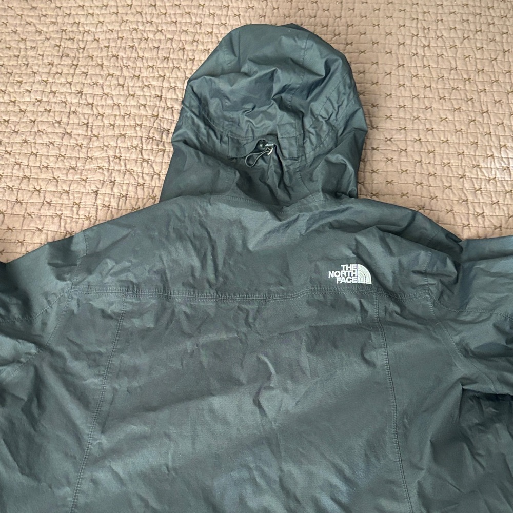The North Face Hooded Raincoat - Picture 6 of 7